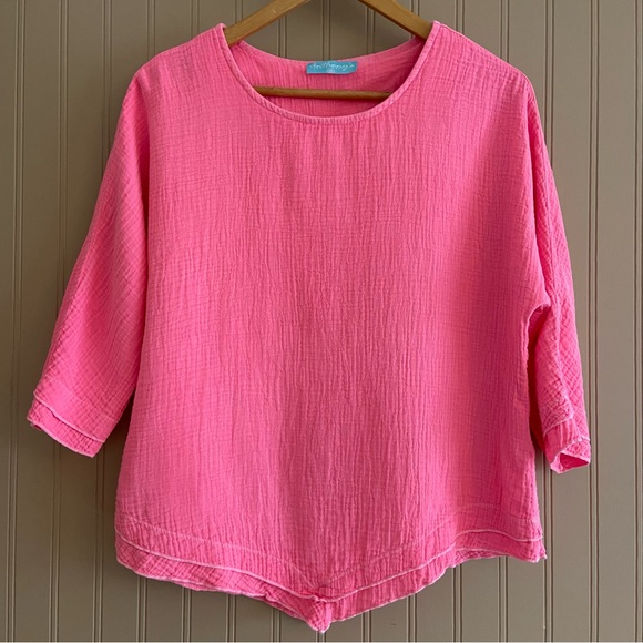 Anthonys Resort Tops - 100% Cotton Anthony’s Resort Wear Bright Pink Flowy Top Women’s Size M